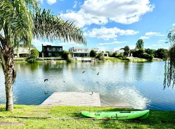 Casa · 350m² · 5 Ambientes · 2 Cocheras · Casa en Alquiler en Los Alisos, Nordelta, Tigre
