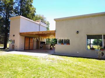 Casa · 130m² · 4 Ambientes · 2 Cocheras · Casa 4 Ambientes. | Chacras La Primavera Golf Lote 122