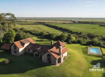 Campo · 450m² · 9 Ambientes · 4 Cocheras · Venta Campo Victoria Entre Ríos