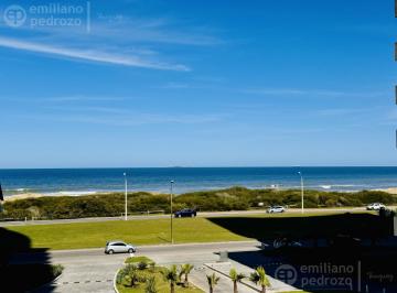 Departamento · 16257m² · 2 Dormitorios · 1 Cochera · Venta Departamento 2 Dorm. Playa Brava Torre Trump Punta del Este