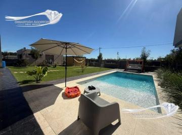 Casa · 96ha · 2 Ambientes · 5 Cocheras · Venta de Casa de 2 Amb, en Barrio Estilo Campo, en Canning