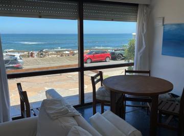 Casa · 120m² · 4 Ambientes · 1 Cochera · Casa en Manantiales