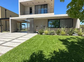 Casa de 4 ambientes, Escobar · Venta Casa de Diseño en San Sebastián