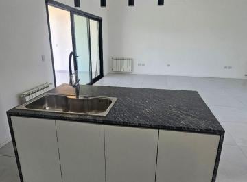 Casa · 220m² · 6 Ambientes · 2 Cocheras · Casa - Solares de Manantiales