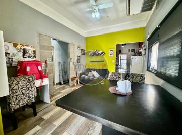 PH · 64m² · 3 Ambientes · Se Vende PH Tres Ambientes, Al Frente. (Villa Lugano) Apto Credito!
