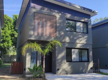 Casa · 180m² · 4 Ambientes · 2 Cocheras · Casa en Complejo Cerrado Villa Elvira