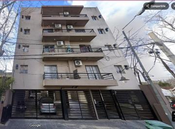 Departamento · 55m² · 2 Ambientes · 1 Cochera · 2 Ambientes Muy Lindo en Buen Estado, con Balcón y Cochera