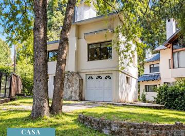 Casa de 4 ambientes, San Martín de los Andes · Altos del Sol – Casa con 2 Dorm., Cochera y Jardín