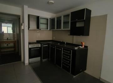 Departamento de 3 ambientes, Caballito · Depto Tres Ambientes con Patio. Av Rivadavia 6000 Caballito
