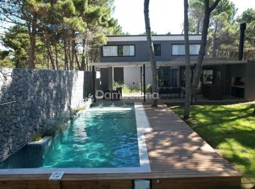 Casa · 280m² · 7 Ambientes · 2 Cocheras · Casa en Venta en Brisas, Villarobles, Pinamar