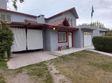Casa de 5 ambientes, Tanti · En Venta! Hermosa Casa de 202 m², con 592 m² de Terreno en Venta en El Parador Tanti, Cordoba