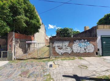 Terreno · 248m² · Terreno con Muy Buenas Medidas en Una Zona de Permanente Movimiento