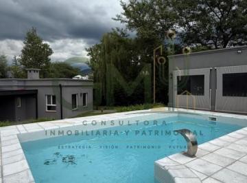 Casa · 315m² · 6 Ambientes · 3 Cocheras · Espectacular Exclusiva Casa Club de Campo El Tipal