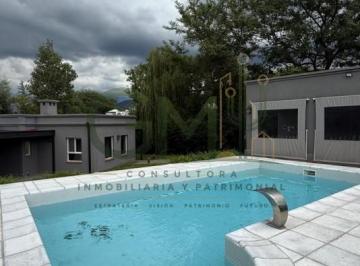 Casa · 315m² · 6 Ambientes · 3 Cocheras · Espectacular Exclusiva Casa Club de Campo El Tipal