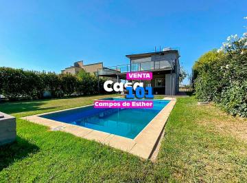 Casa · 180m² · 5 Ambientes · Casa con Pileta en Barrio Privado Campos de Esther