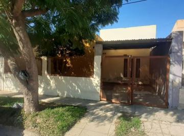 C21-033-989101_2 · Casa en Venta 1 Dorm. - Santo Tome