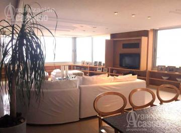 Departamento · 260m² · 5 Ambientes · 1 Cochera · Apartment - Playa Brava