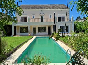 Casa de 5 ambientes, Tigre · Alquiler - Casa - Barrio Laguna del Sol - Tigre