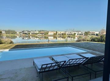 Casa · 423m² · 5 Ambientes · 1 Cochera · Casa en Venta en Barbarita, General Pacheco, Tigre