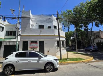 PH · 73m² · 3 Ambientes · 1 Cochera · PH de 3 Ambientes en Planta Baja con Cochera y Patio en Venta. Vicente Lopez