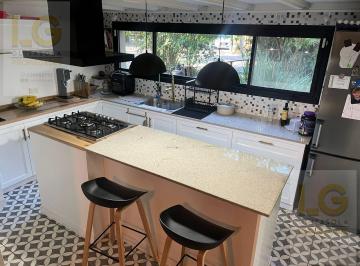 Casa · 430m² · 7 Ambientes · 2 Cocheras · Casa en Venta en Estancia San Juan
