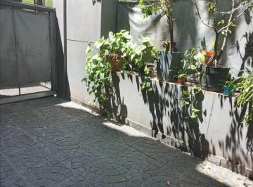 PH de 2 ambientes, Velez Sarsfield · T/c 2 Amb. C/escritorio Fte. Patio/cochera Alcaraz Al 5700
