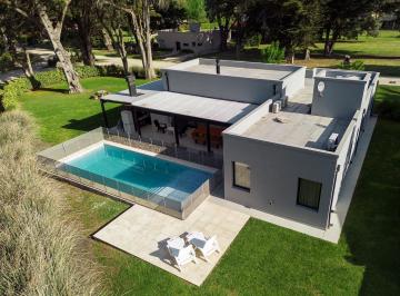 Casa · 170m² · 4 Ambientes · Casa en Venta en Barrancas de San Benito, Chapadmalal.