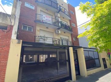 Departamento · 43m² · 2 Ambientes · 1 Cochera · Departamento en Venta - B° La Calabria