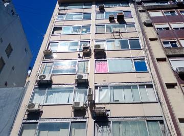 Departamento de 1 ambiente, Once · Excelente Ambiente Hecho Oficina en Junin 347