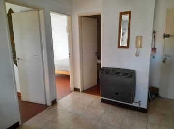 Departamento · 60m² · 1 Cochera · Venta Departamento 3 Ambientes con Cochera Descubierta