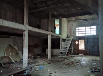 GEP-GEP-1538_2 · Galpon/deposito a Refaccionar en Zona Residencial