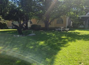 Casa de 2 ambientes, Salsipuedes · Alquiler por Temporada - Casona con Pileta en Sierras Chicas