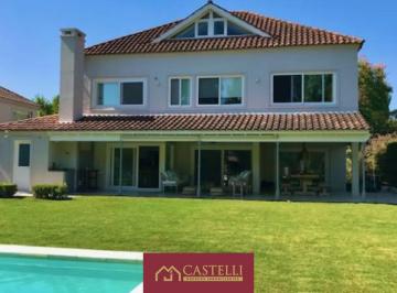 Casa · 475m² · 5 Dormitorios · Casa de 5 Dorm. en Venta Ayres de Pilar