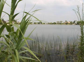 Terreno · 950m² · Excelente Lote Al Lago Central de Santa Barbara