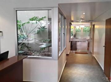 Oficina comercial · 110m² · 3 Cocheras · Moderna Oficina en San Isidro en Venta