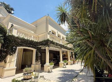 Casa · 779m² · 9 Ambientes · 6 Cocheras · Venta Casa Imponente en Santa Rita, Boulogne | 2800 m² Lote, Gran Jardín, Pileta, Quincho