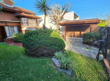 Casa de 4 ambientes, Morón · Chalet en Venta de 3 Dorm. C/ Cochera en Haedo