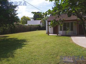 Casa · 87m² · 3 Ambientes · 2 Cocheras · Venta de Casa con Dos Dorm. Uno en Suite en del Viso