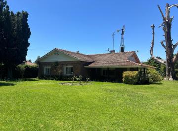 Quinta vacacional · 320m² · 5 Ambientes · 1 Cochera · Casa Quinta en Venta en La Lonja, Pilar, G. B. a. Zona Norte