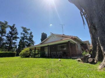 Quinta vacacional · 320m² · 5 Ambientes · 1 Cochera · Casa Quinta en Venta en La Lonja, Pilar, G. B. a. Zona Norte