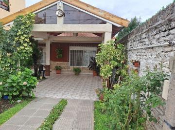Casa · 160m² · 3 Ambientes · 1 Cochera · Casa en Venta - 6 Dorm. 3 Baños - 280 m² - Villa La Florida, Quilmes