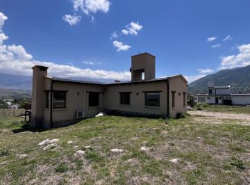 Casa · 3000m² · 3 Dormitorios · Casa en Tafi del Valle