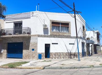 Casa de 4 ambientes, Ciudad de Santa Fe · Casa y Salon/taller Sobre Fray C. Rodriguez