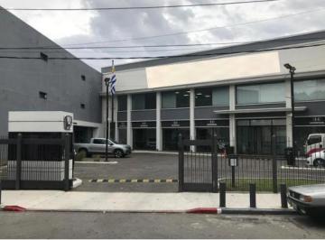 Depósito · 2200m² · Depósitos con Oficinas en La Aguada.