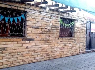 Casa de 8 ambientes, La Matanza · Venta Casa a m de La Plaza Tapiales