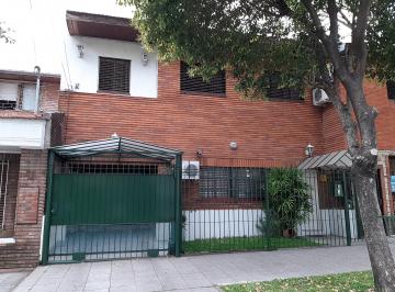 Casa de 4 ambientes, Lomas de Zamora · Impecable. Olazabal 600