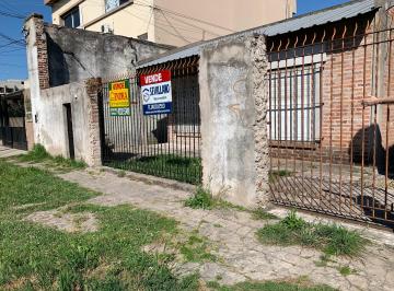Casa de 3 ambientes, Esteban Echeverría · Casa con Potencial de Ampliación en Ubicación Estratégica!