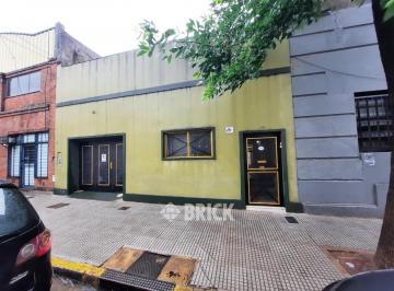 Terreno · 194m² · 4 Ambientes · 1 Cochera · Lote de 7.79x42.11 en 15 de Noviembre de 1889 Al 1300 - 328 m² a Construir 1.300 m²