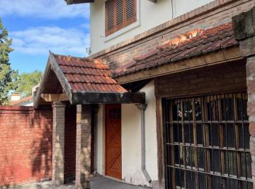 VISTA DE FRENTE DESDE EL COSTADO · Casa en Venta o Alquier
