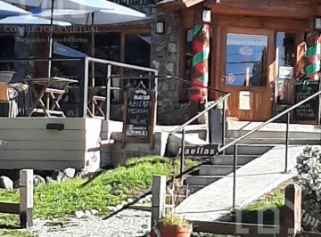 Local comercial · 210m² · Venta Local Gastronómico y 2 Viviendas